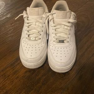 Women size 8.5 nike air forces. Not creased, clean, and used.